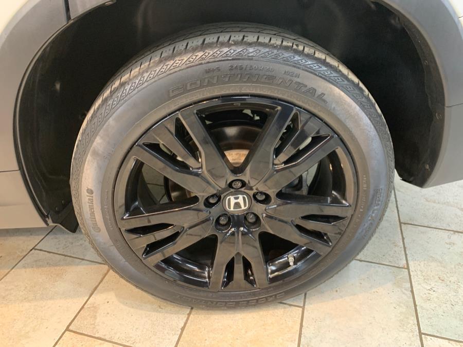 used 2022 Honda Pilot car, priced at $27,777