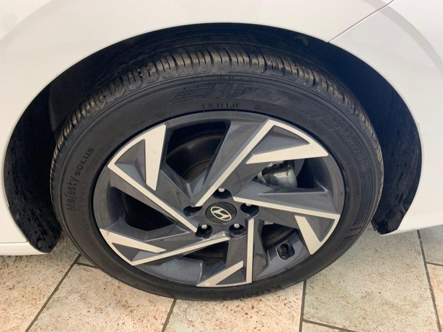 used 2025 Hyundai Elantra car, priced at $23,595
