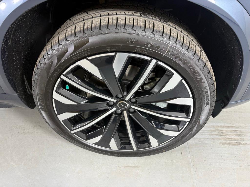 new 2026 Volvo XC90 car, priced at $69,945