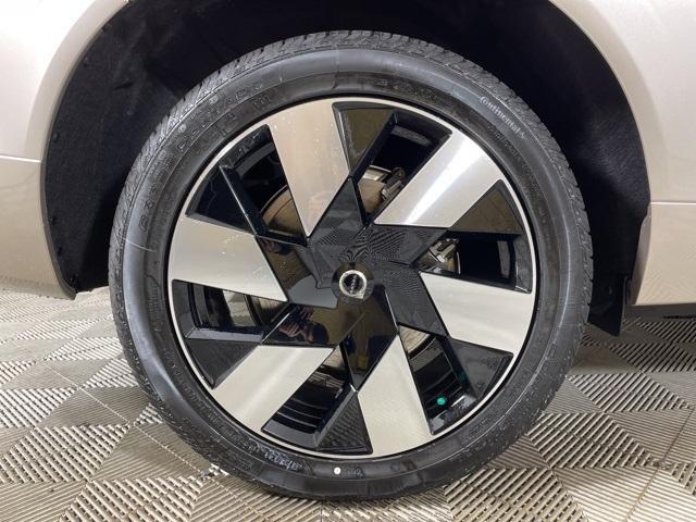 new 2025 Volvo XC60 Plug-In Hybrid car, priced at $63,235