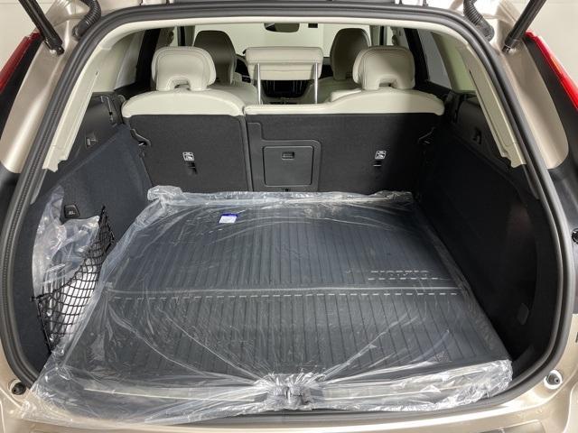 new 2025 Volvo XC60 Plug-In Hybrid car, priced at $63,235