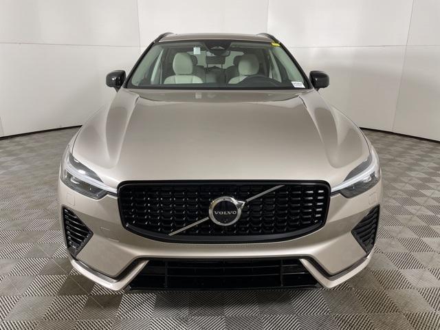 new 2025 Volvo XC60 Plug-In Hybrid car, priced at $63,235