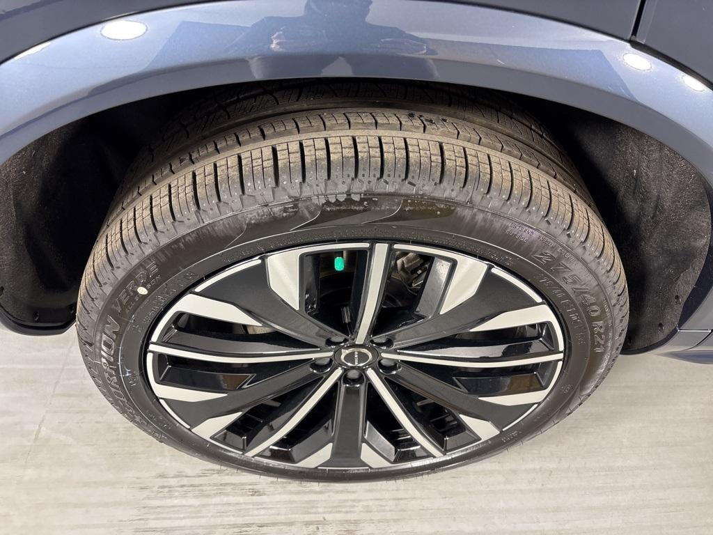 new 2026 Volvo XC90 Plug-In Hybrid car, priced at $83,205