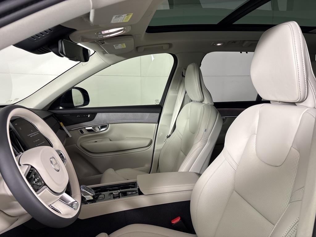 new 2026 Volvo XC90 Plug-In Hybrid car, priced at $83,205
