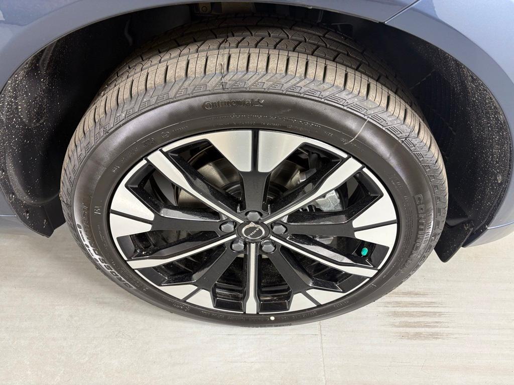 new 2026 Volvo XC60 car, priced at $56,105