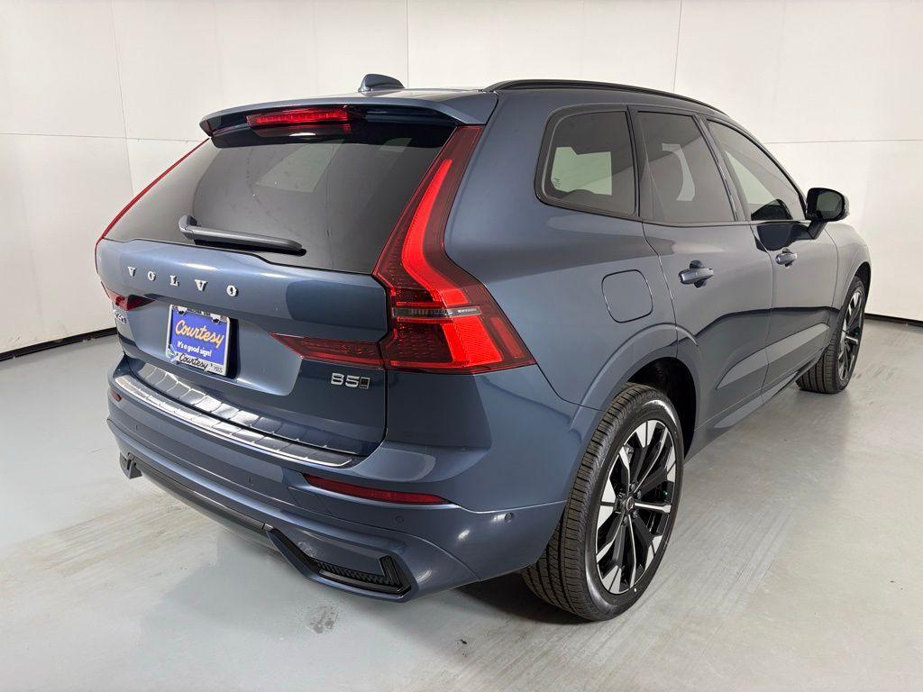 new 2026 Volvo XC60 car, priced at $56,605