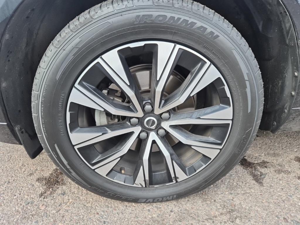 used 2023 Volvo XC60 car, priced at $31,000