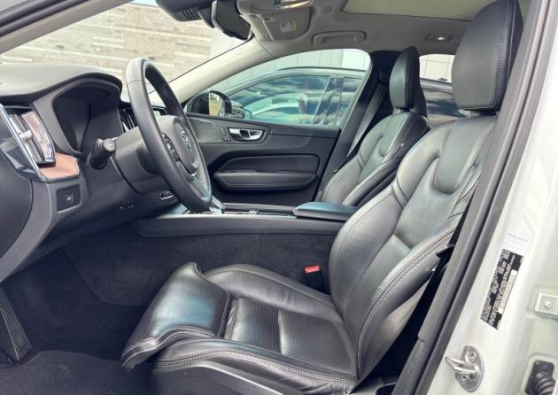 used 2023 Volvo XC60 car, priced at $39,000