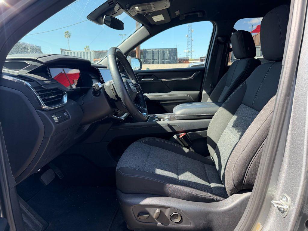 used 2025 GMC Acadia car, priced at $35,000