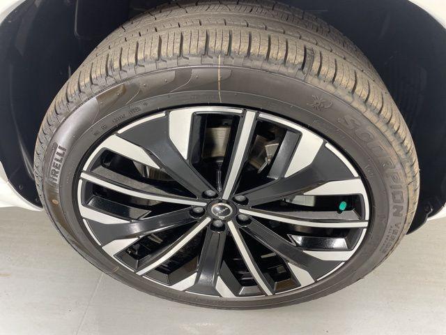 new 2026 Volvo XC90 car, priced at $65,730