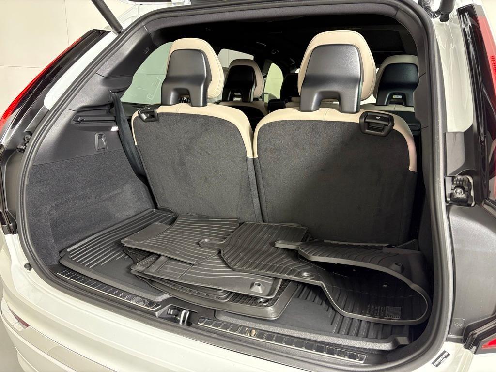 new 2026 Volvo XC90 car, priced at $65,235
