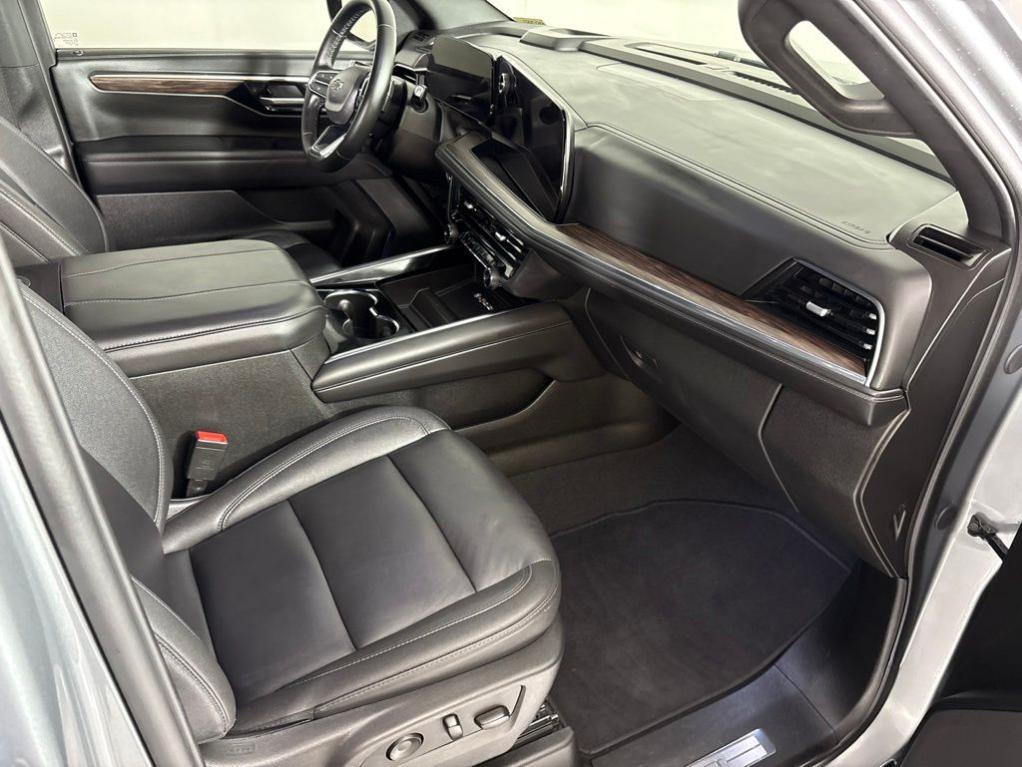 used 2025 Chevrolet Suburban car, priced at $61,599