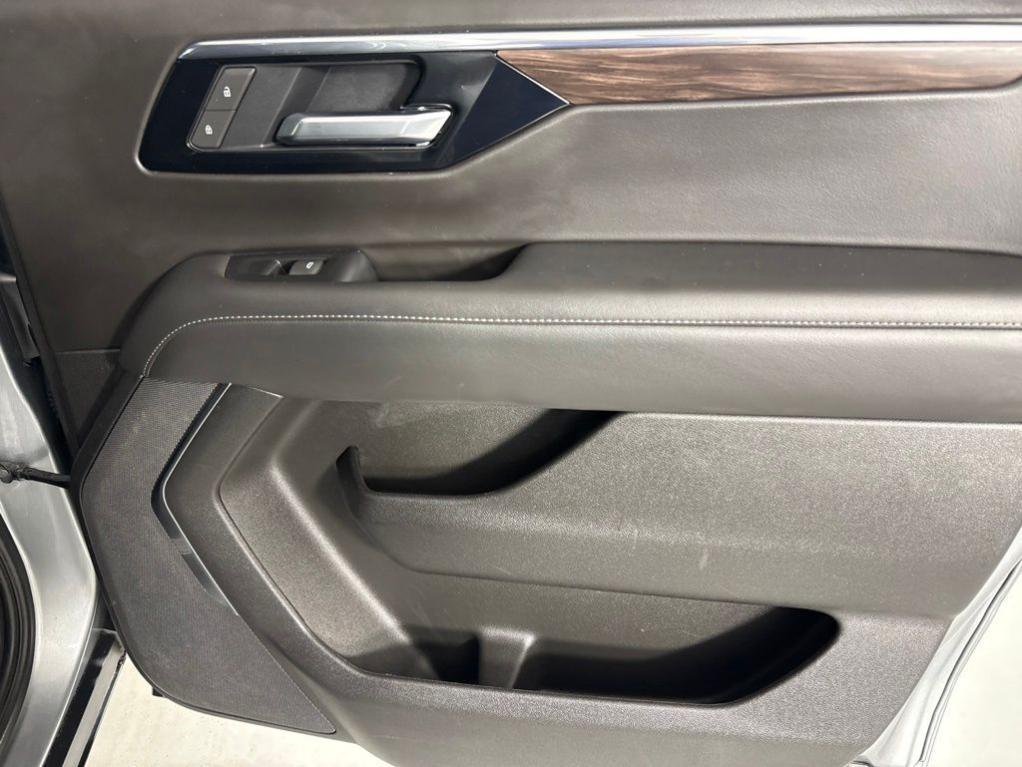 used 2025 Chevrolet Suburban car, priced at $61,599
