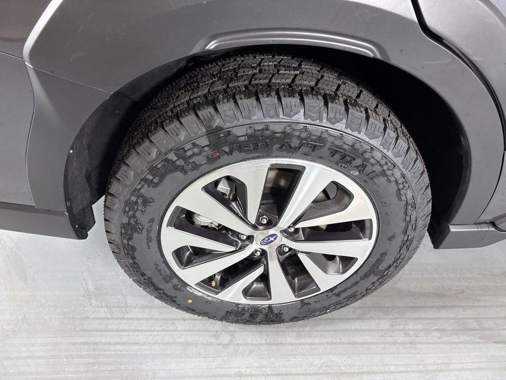 used 2025 Subaru Outback car, priced at $29,000