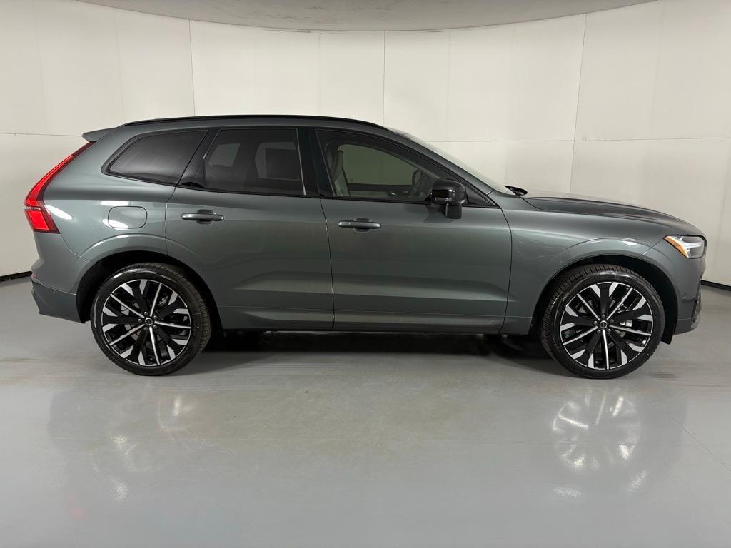 new 2026 Volvo XC60 car, priced at $62,275
