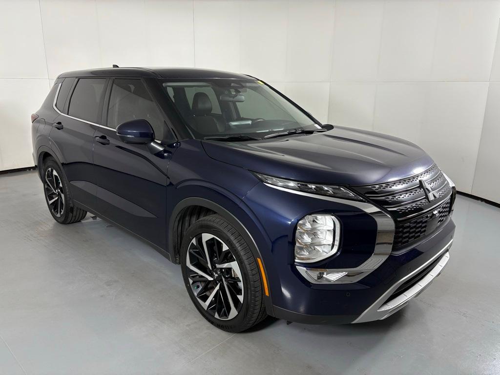 used 2024 Mitsubishi Outlander car, priced at $19,000