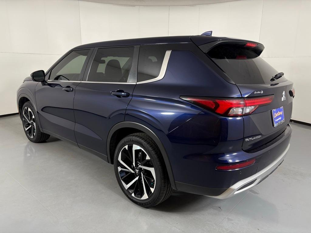 used 2024 Mitsubishi Outlander car, priced at $19,000
