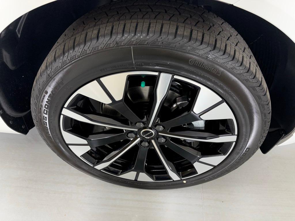 new 2026 Volvo XC60 car, priced at $56,815
