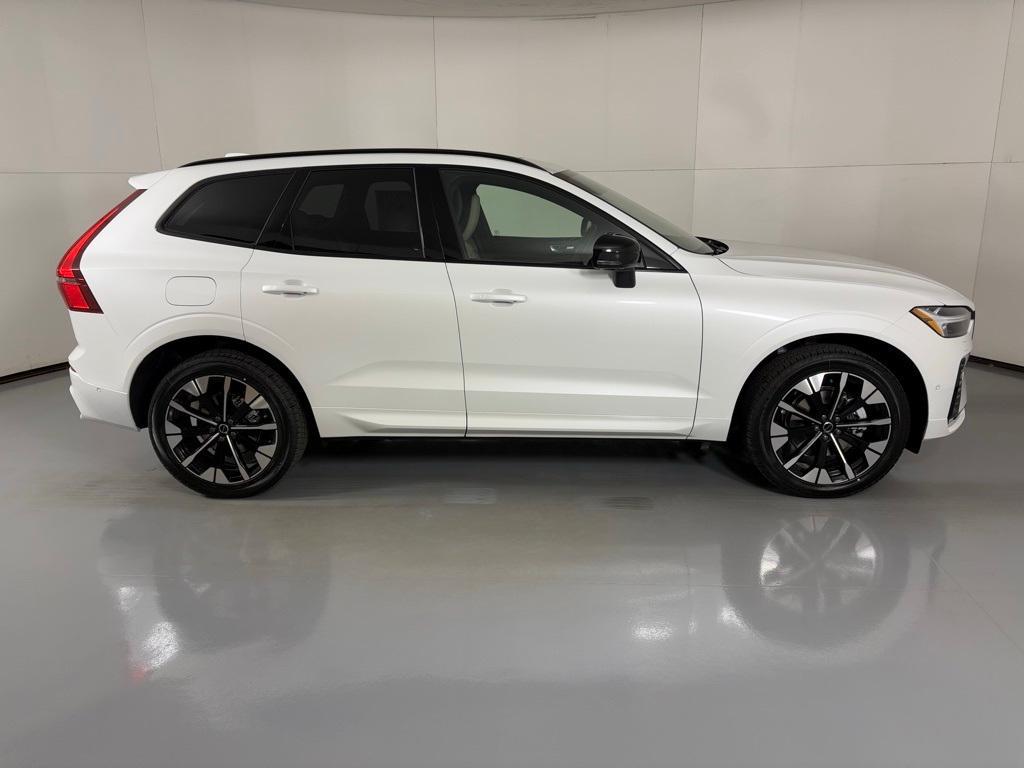 new 2026 Volvo XC60 car, priced at $56,815