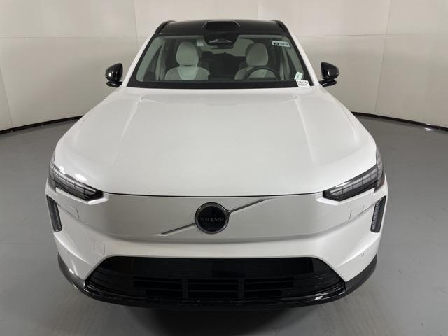 new 2025 Volvo EX90 car, priced at $78,035