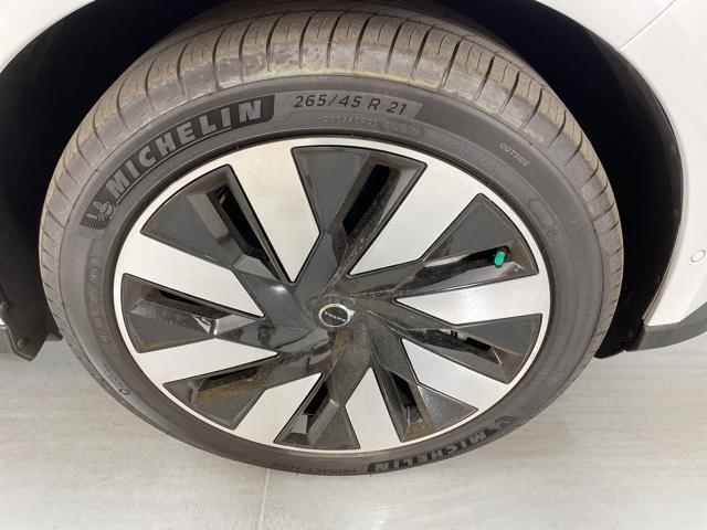 new 2025 Volvo EX90 car, priced at $78,035