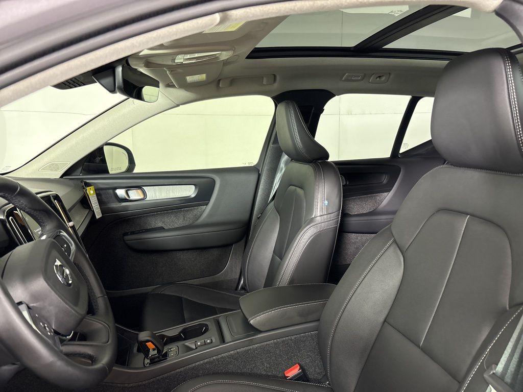 new 2026 Volvo XC40 car, priced at $44,245