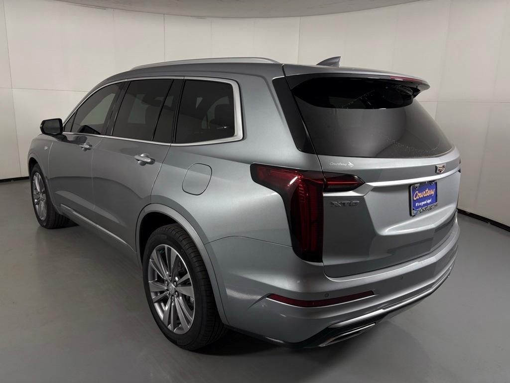 used 2025 Cadillac XT6 car, priced at $41,000