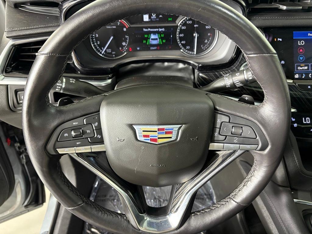 used 2025 Cadillac XT6 car, priced at $41,000