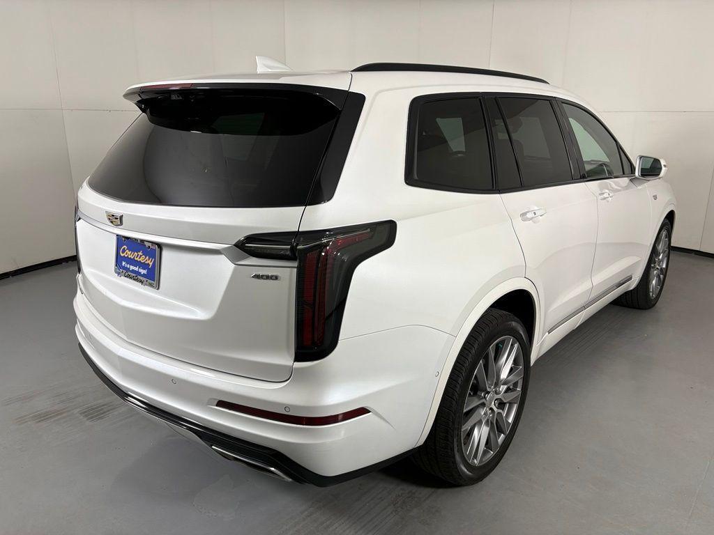 used 2020 Cadillac XT6 car, priced at $30,599
