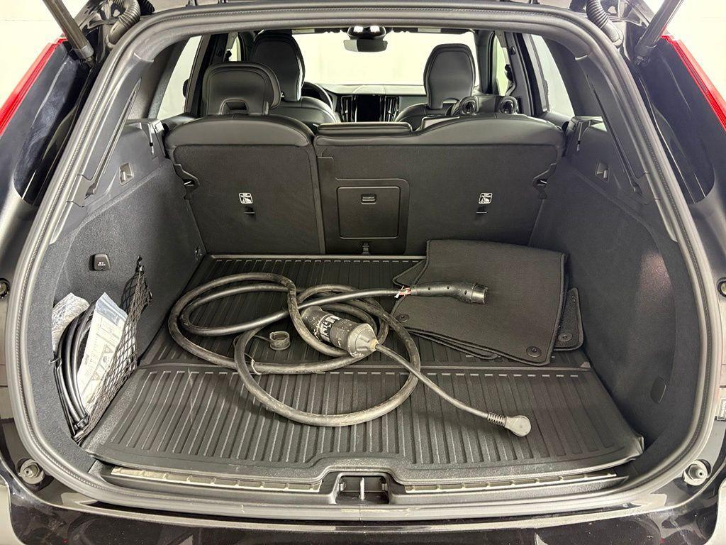 used 2024 Volvo XC60 Recharge Plug-In Hybrid car, priced at $47,099