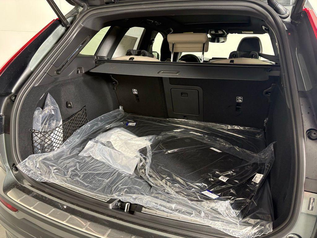 new 2026 Volvo XC60 Plug-In Hybrid car, priced at $67,510