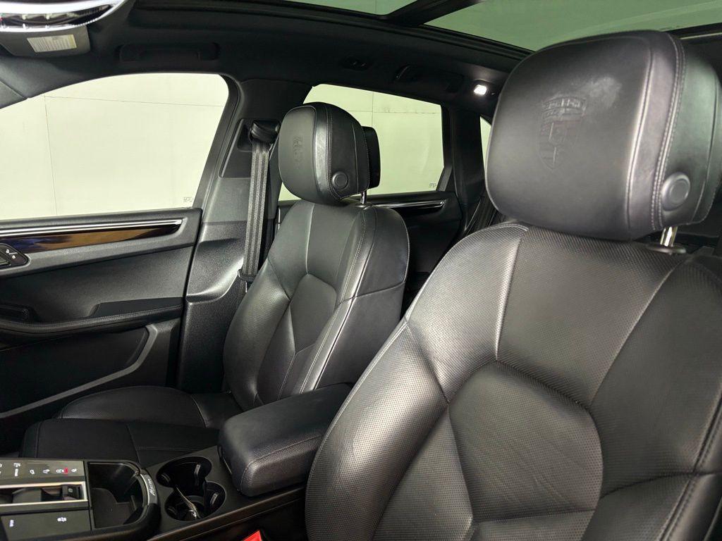 used 2022 Porsche Macan car, priced at $40,000