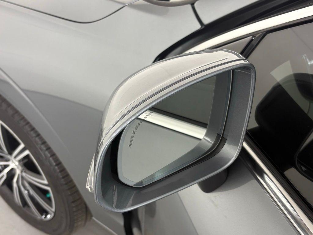used 2020 Volvo XC60 car, priced at $22,500