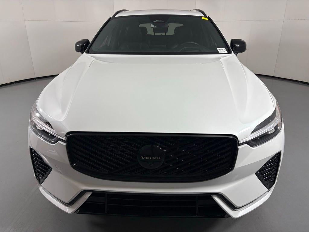 new 2026 Volvo XC60 Plug-In Hybrid car, priced at $72,835