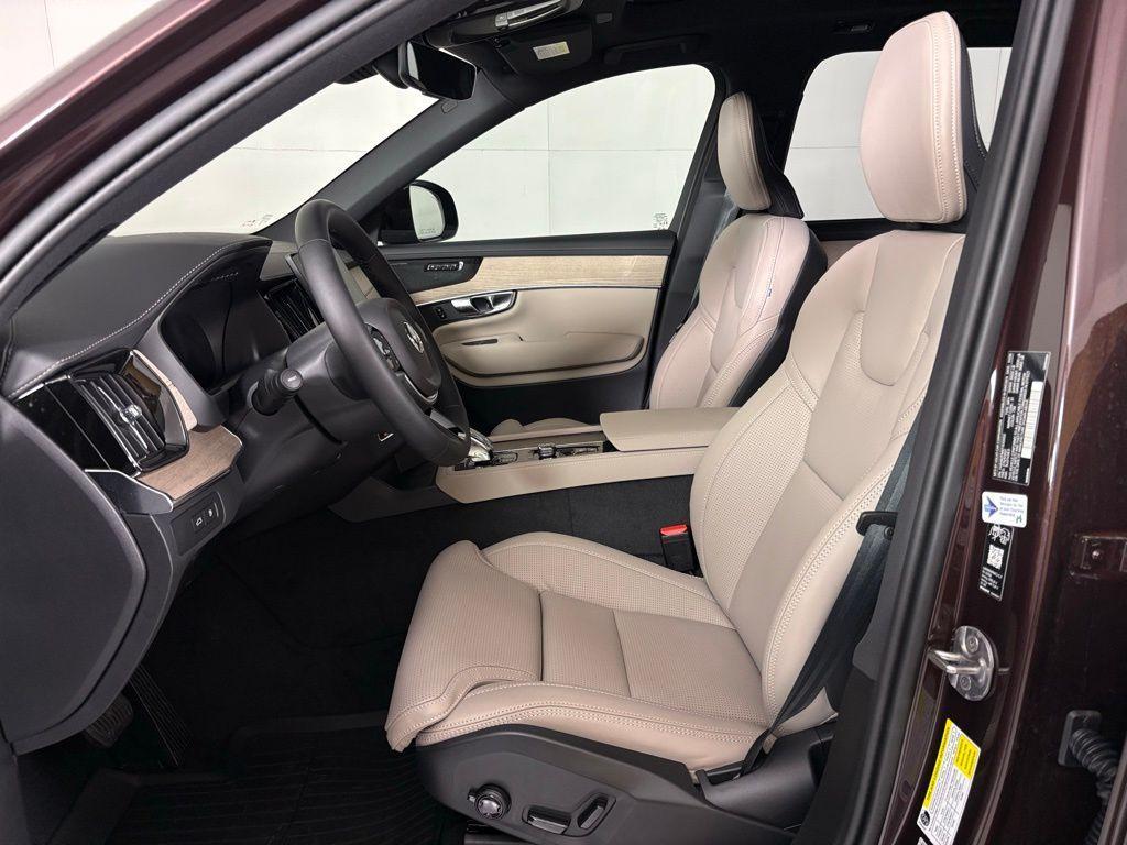 new 2026 Volvo XC90 Plug-In Hybrid car, priced at $82,710