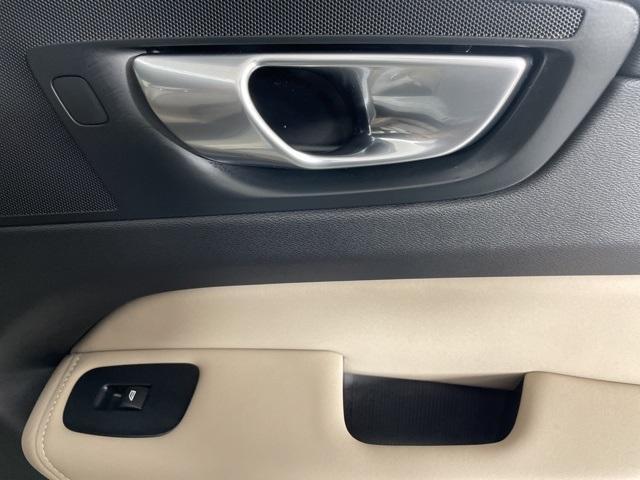 new 2026 Volvo XC60 car, priced at $55,985