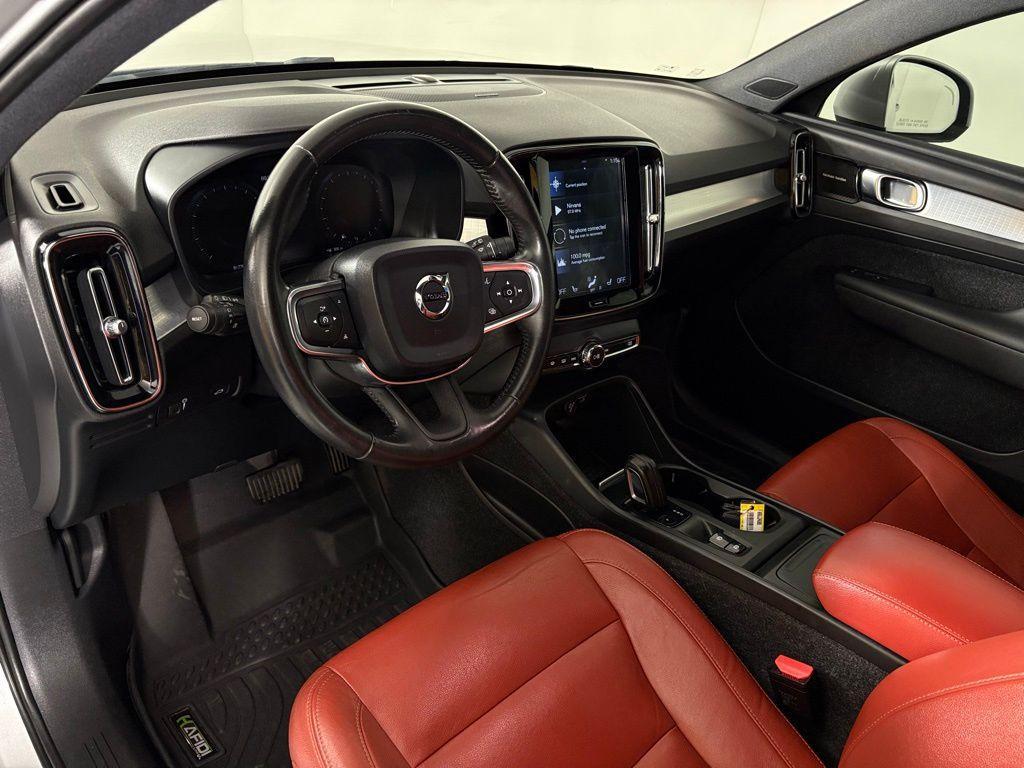 used 2019 Volvo XC40 car, priced at $20,500