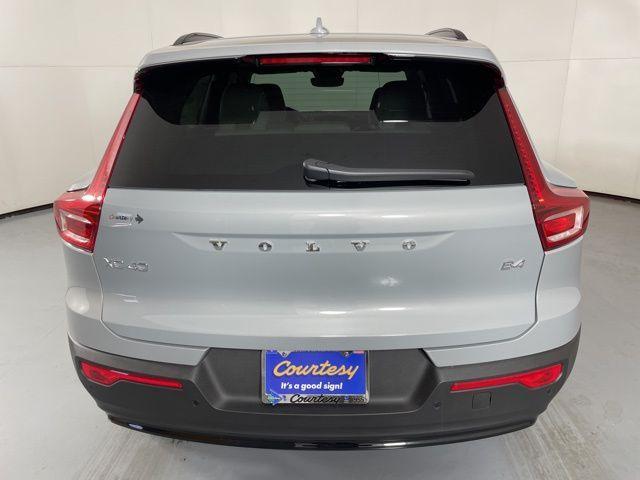 new 2026 Volvo XC40 car, priced at $41,425