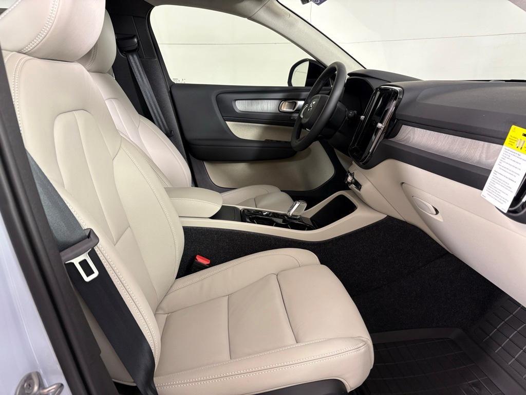 new 2026 Volvo XC40 car, priced at $48,100