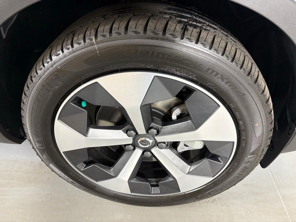 new 2026 Volvo XC40 car, priced at $48,100