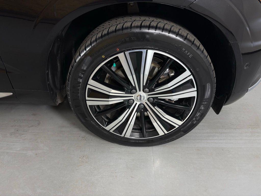 used 2022 Volvo XC60 car, priced at $26,500