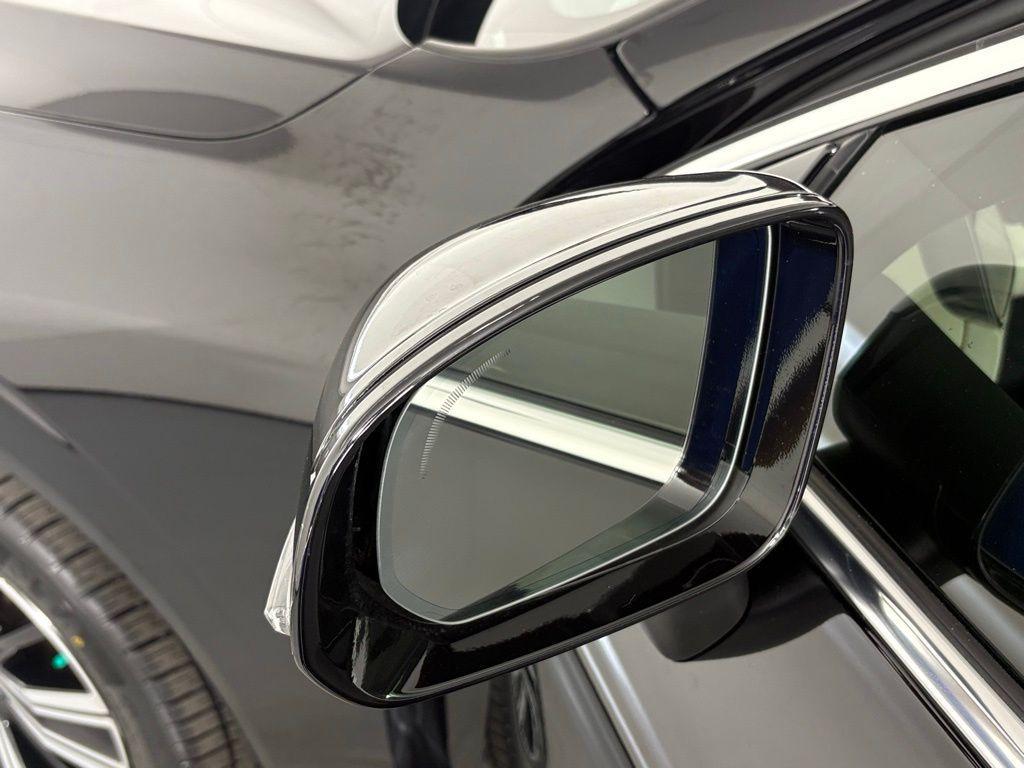 used 2022 Volvo XC60 car, priced at $26,500