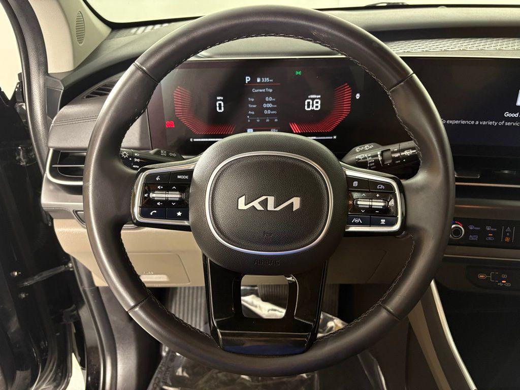 used 2025 Kia Carnival car, priced at $32,599