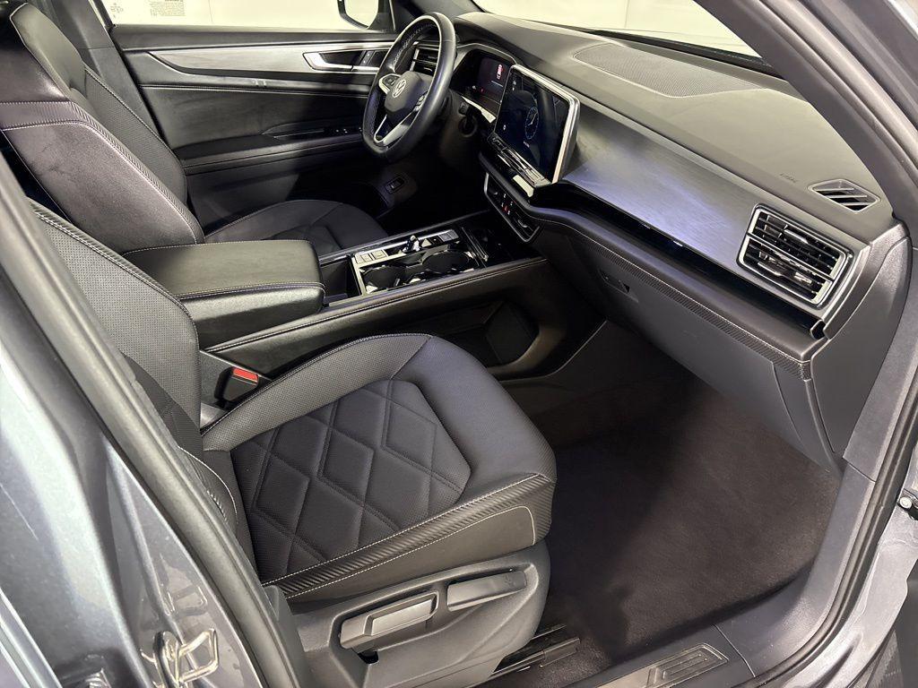 used 2024 Volkswagen Atlas Cross Sport car, priced at $27,099