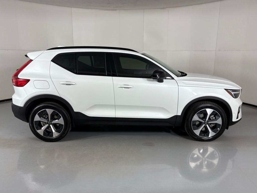 new 2026 Volvo XC40 car, priced at $49,199