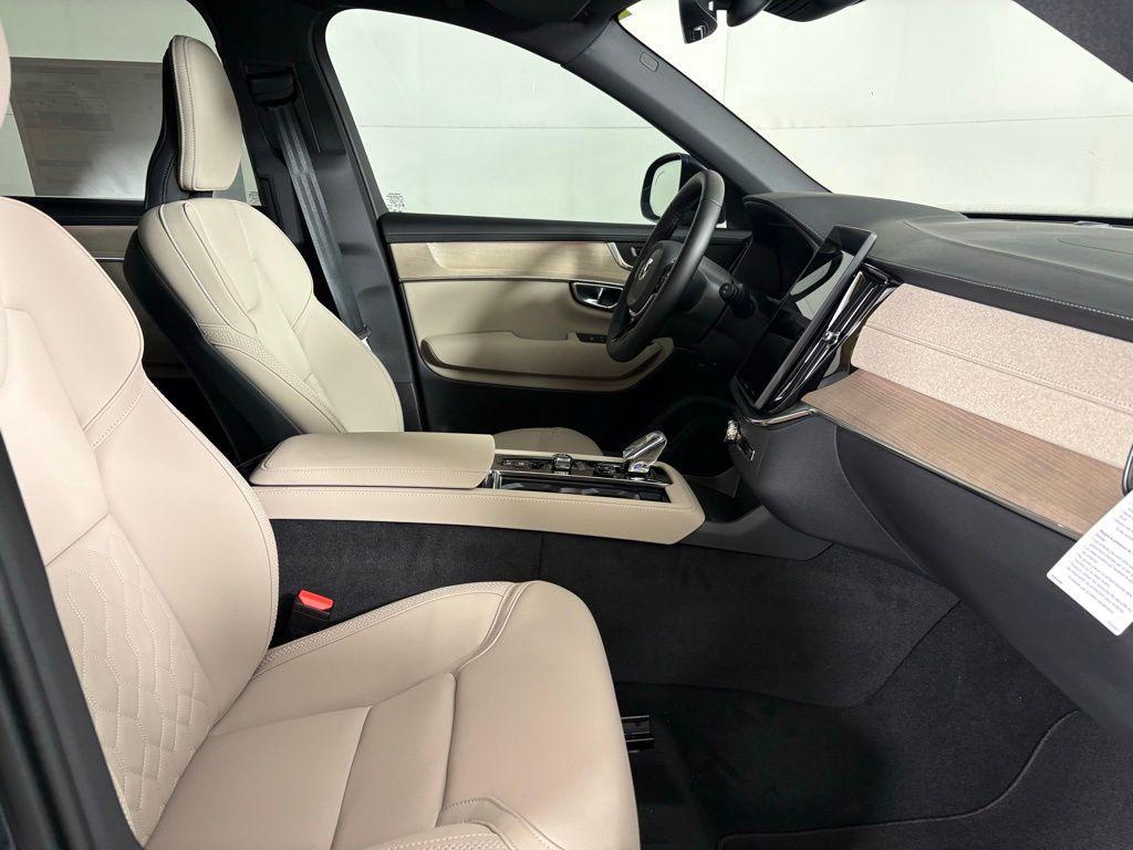 new 2026 Volvo XC90 Plug-In Hybrid car, priced at $80,660