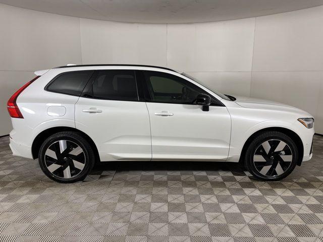 new 2025 Volvo XC60 Plug-In Hybrid car, priced at $63,235