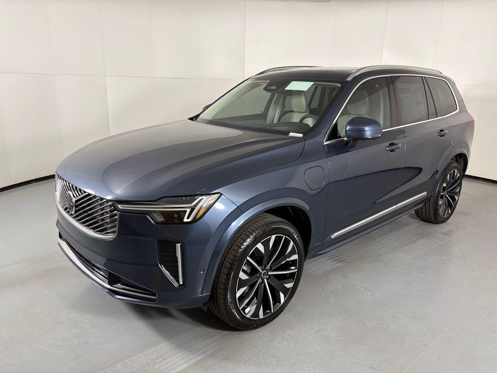 new 2026 Volvo XC90 Plug-In Hybrid car, priced at $82,745