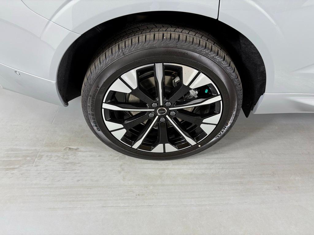 new 2026 Volvo XC60 Plug-In Hybrid car, priced at $67,725