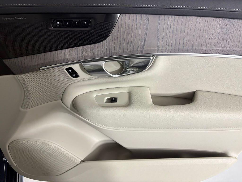 new 2026 Volvo XC90 car, priced at $73,754